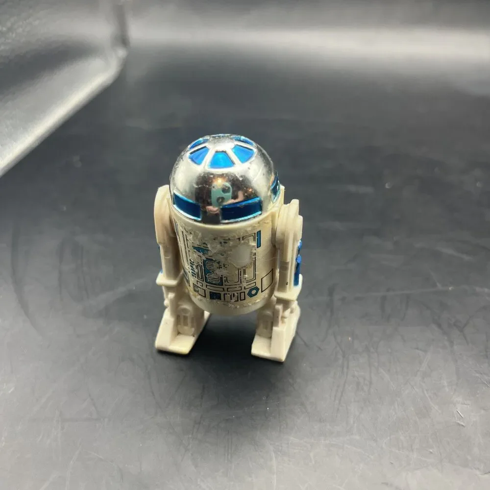 Vintage 1977 Kenner Star Wars R2-D2 action figure